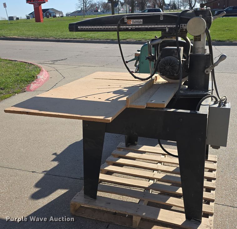 image for item EH8787 Woodworking equipment