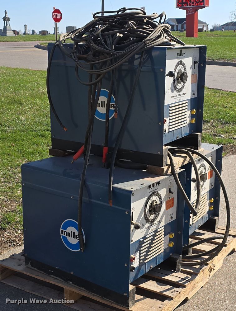 image for item EH8788 (3) Miller Dialarc 250 welders