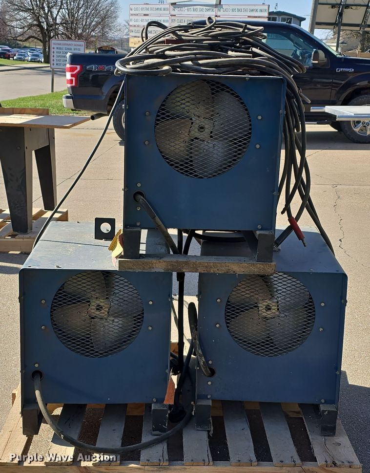 image for item EH8788 (3) Miller Dialarc 250 welders