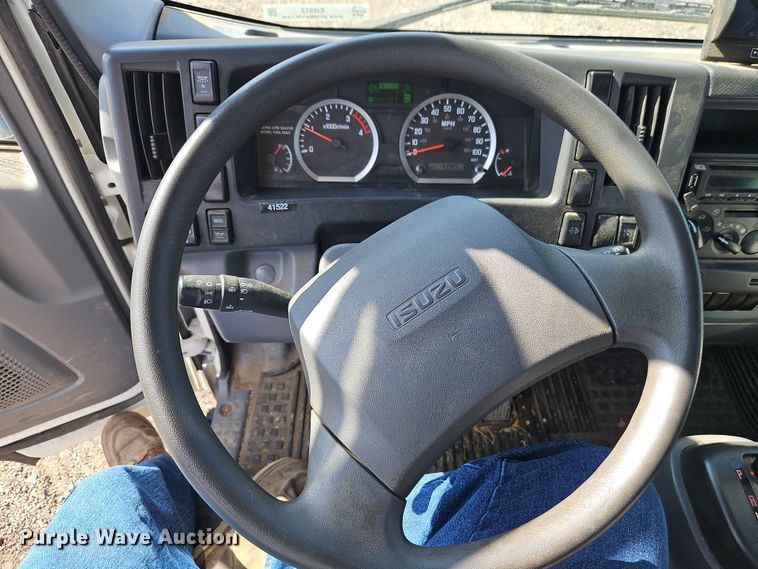 image for item EI8913 2019 Isuzu NRR street sweeper truck