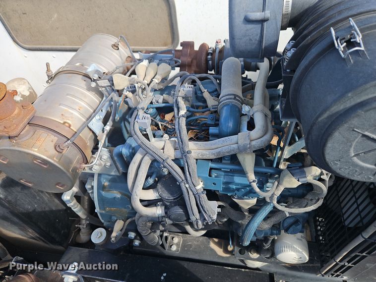 image for item EI8913 2019 Isuzu NRR street sweeper truck