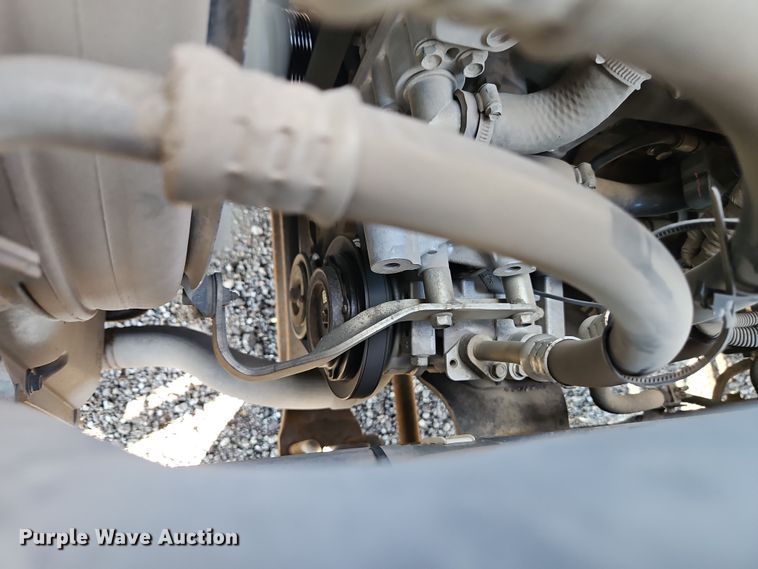 image for item EI8913 2019 Isuzu NRR street sweeper truck