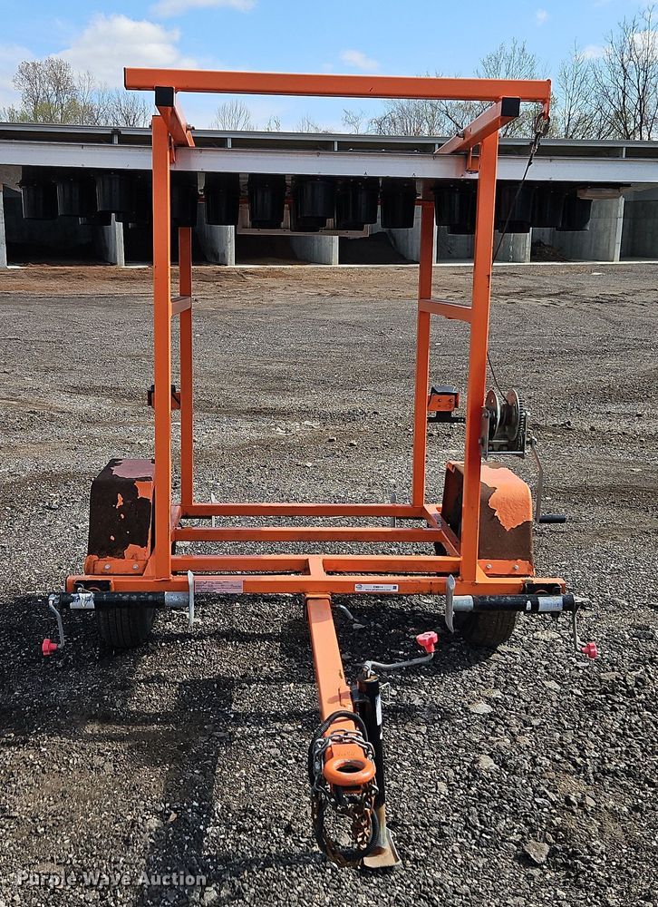 image for item EI8914 K&K Systems arrow board trailer