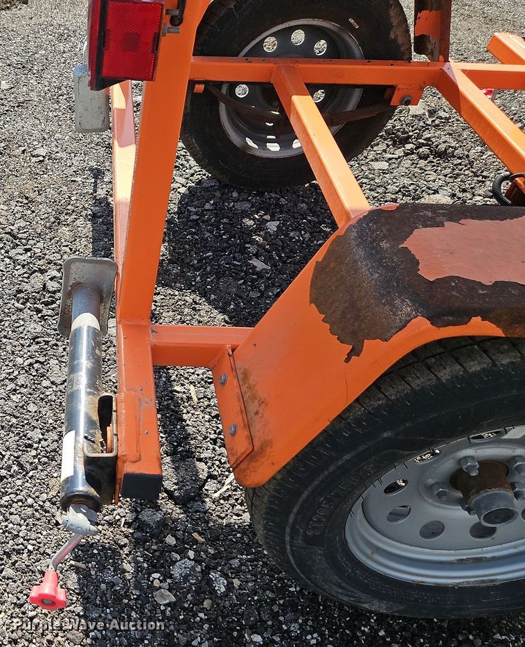 image for item EI8914 K&K Systems arrow board trailer