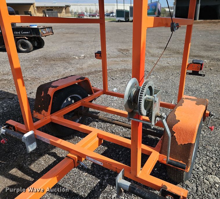 image for item EI8914 K&K Systems arrow board trailer