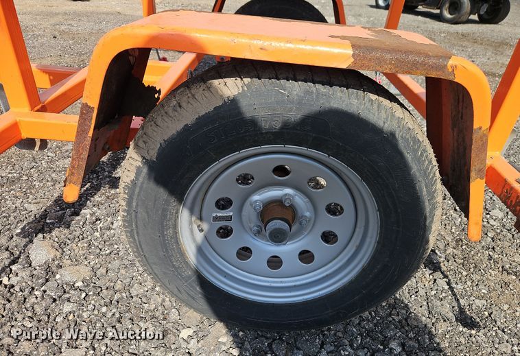 image for item EI8914 K&K Systems arrow board trailer