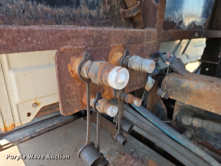 image for item EI8915 2009 International WorkStar 7400 applicator truck