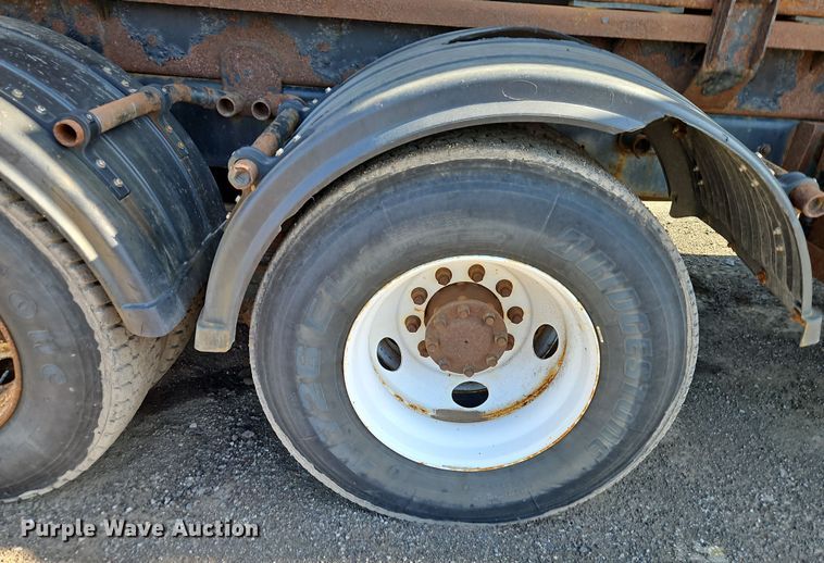 image for item EI8915 2009 International WorkStar 7400 applicator truck