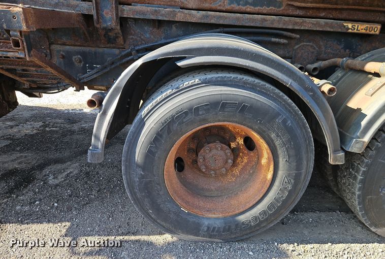 image for item EI8915 2009 International WorkStar 7400 applicator truck