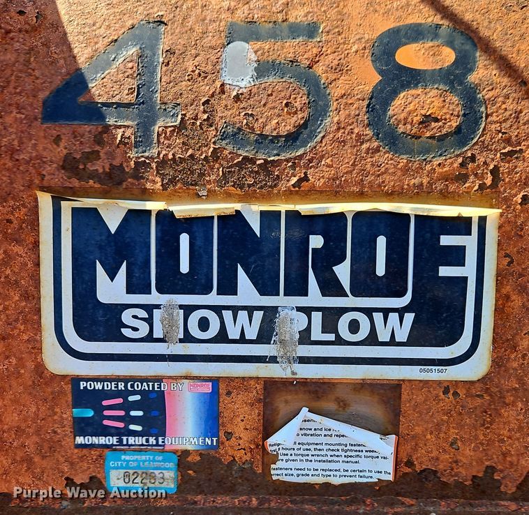 image for item EI8915 2009 International WorkStar 7400 applicator truck