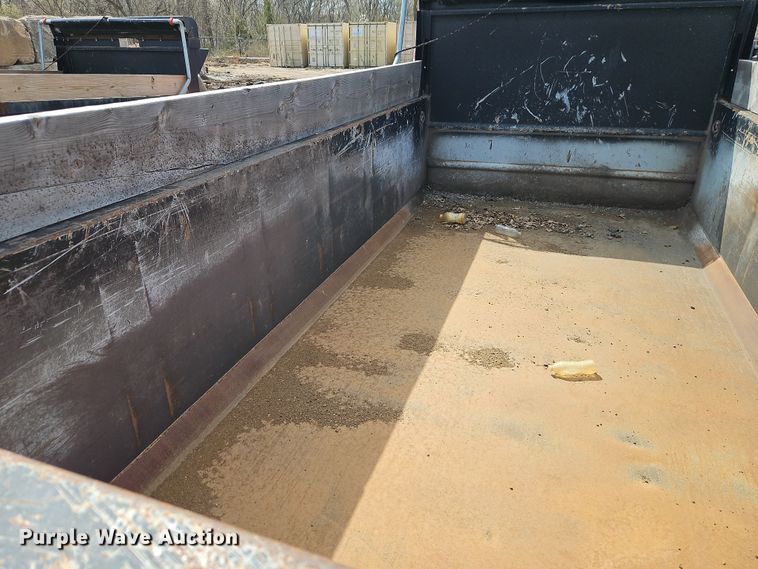 image for item EI8915 2009 International WorkStar 7400 applicator truck