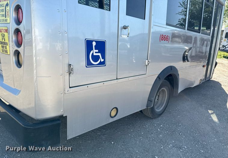 image for item EJ3618 2013 Chevrolet Express G4500 shuttle bus