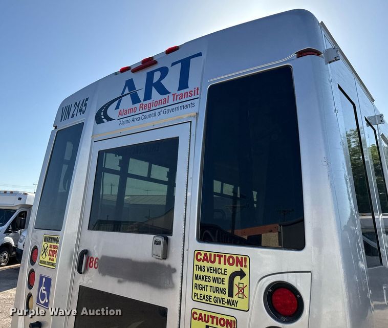 image for item EJ3618 2013 Chevrolet Express G4500 shuttle bus