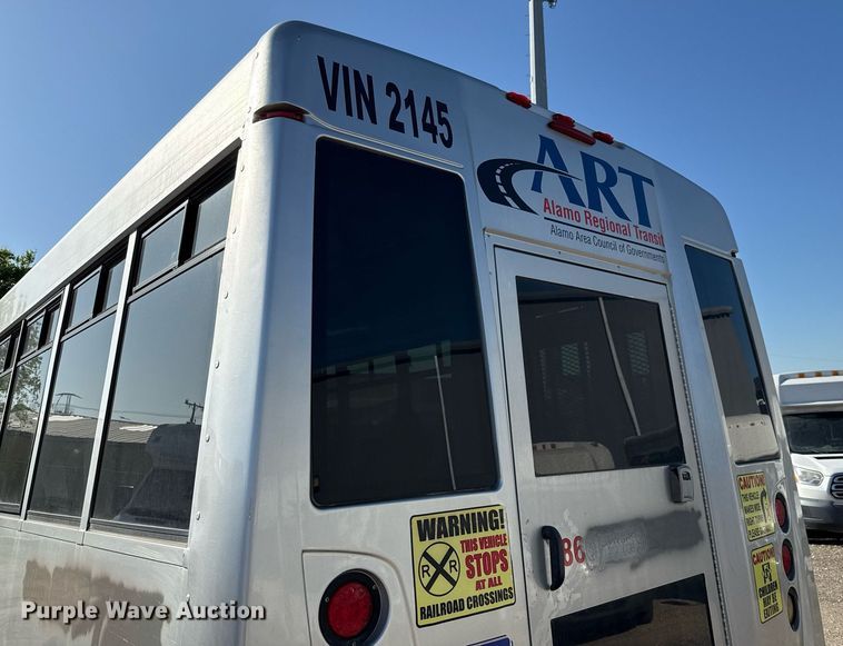 image for item EJ3618 2013 Chevrolet Express G4500 shuttle bus