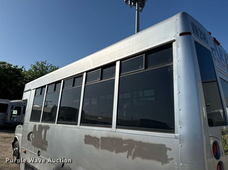 image for item EJ3618 2013 Chevrolet Express G4500 shuttle bus