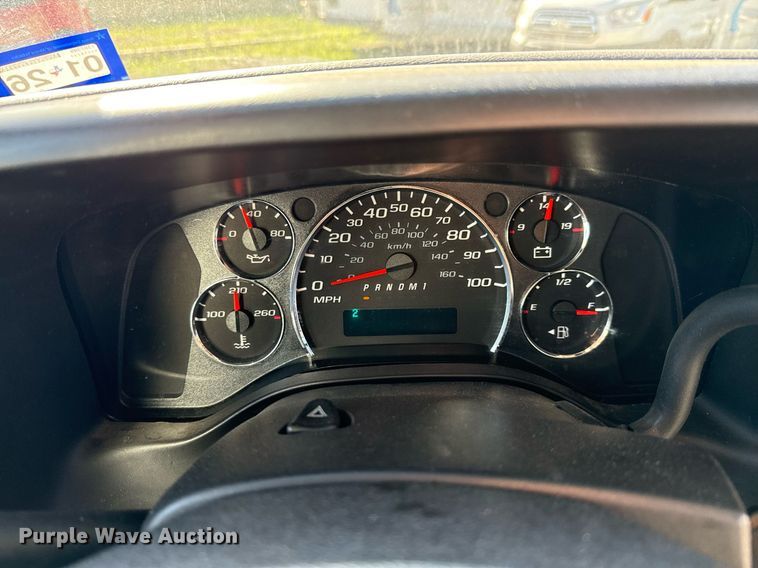 image for item EJ3618 2013 Chevrolet Express G4500 shuttle bus