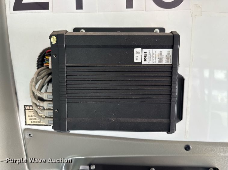 image for item EJ3618 2013 Chevrolet Express G4500 shuttle bus