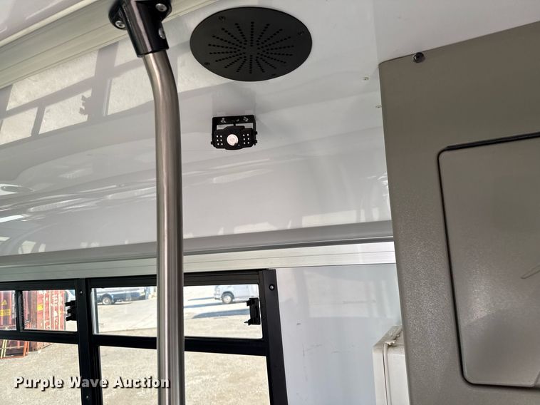 image for item EJ3618 2013 Chevrolet Express G4500 shuttle bus