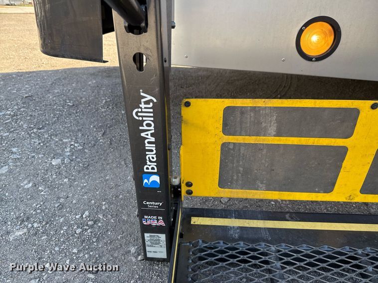 image for item EJ3618 2013 Chevrolet Express G4500 shuttle bus