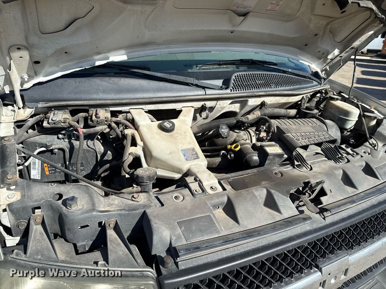 image for item EJ3618 2013 Chevrolet Express G4500 shuttle bus