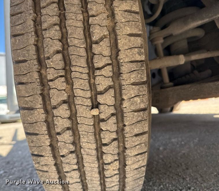 image for item EJ3618 2013 Chevrolet Express G4500 shuttle bus