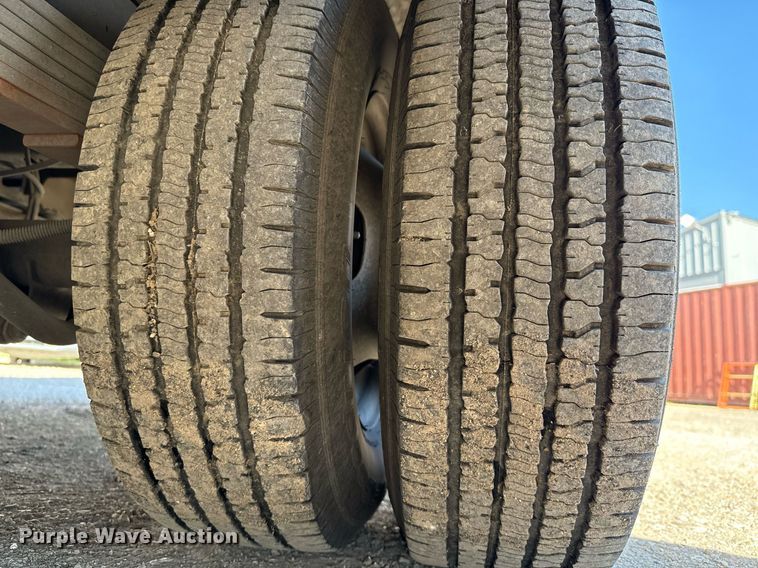 image for item EJ3618 2013 Chevrolet Express G4500 shuttle bus