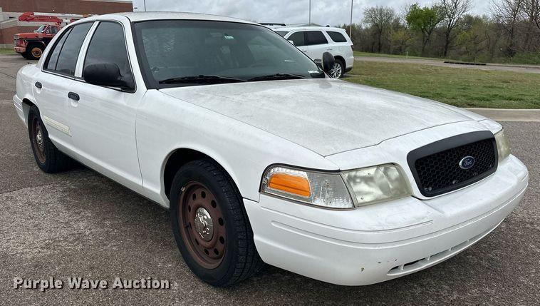 image for item EJ8535 2010 Ford Crown Victoria Police Interceptor 