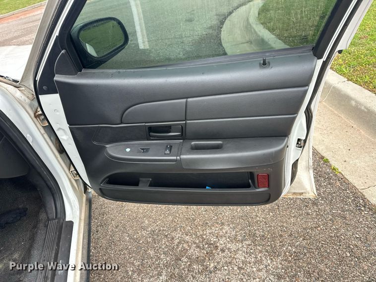 image for item EJ8535 2010 Ford Crown Victoria Police Interceptor 