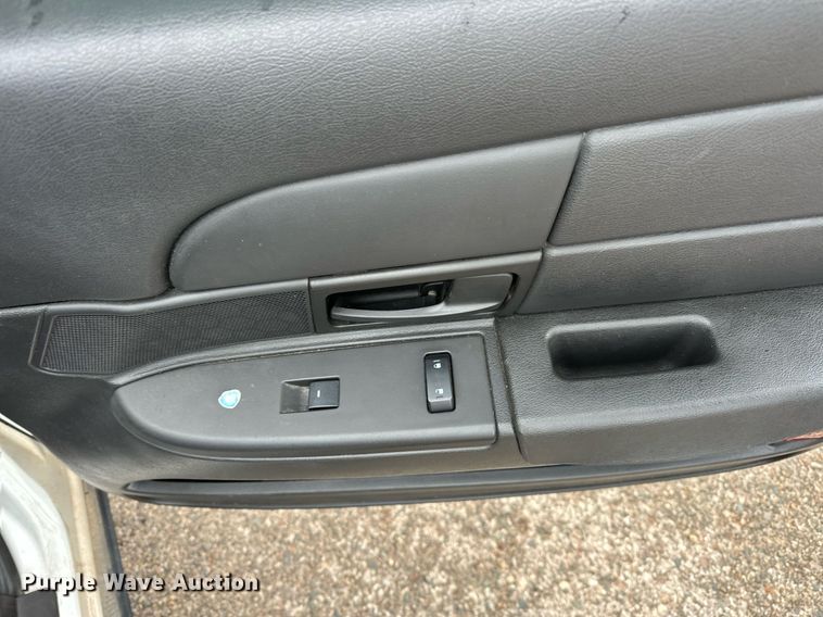 image for item EJ8535 2010 Ford Crown Victoria Police Interceptor 