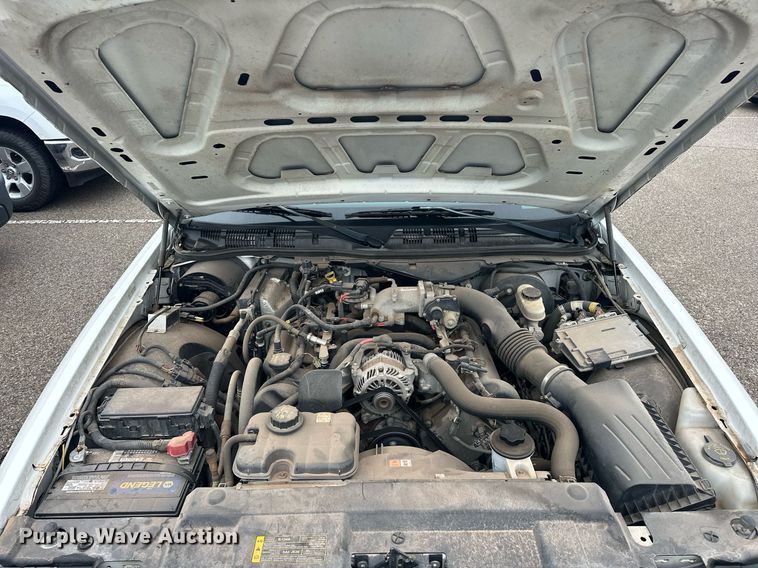 image for item EJ8535 2010 Ford Crown Victoria Police Interceptor 