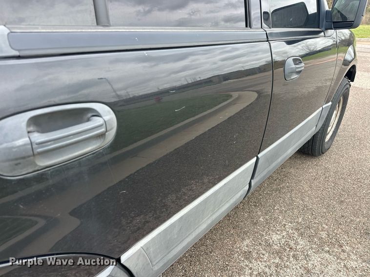 image for item EJ8536 2010 Ford Expedition XLT SUV