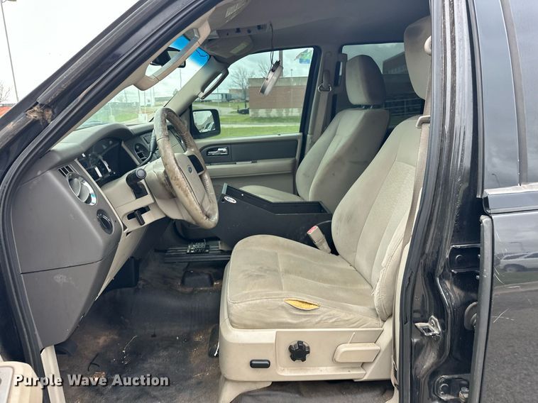 image for item EJ8536 2010 Ford Expedition XLT SUV
