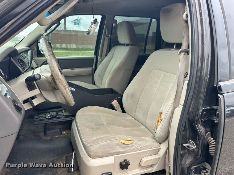 image for item EJ8536 2010 Ford Expedition XLT SUV