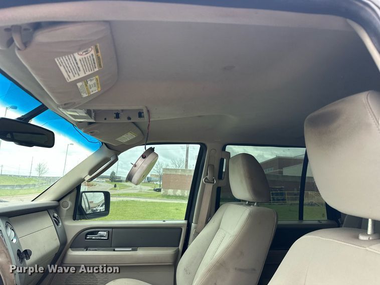 image for item EJ8536 2010 Ford Expedition XLT SUV