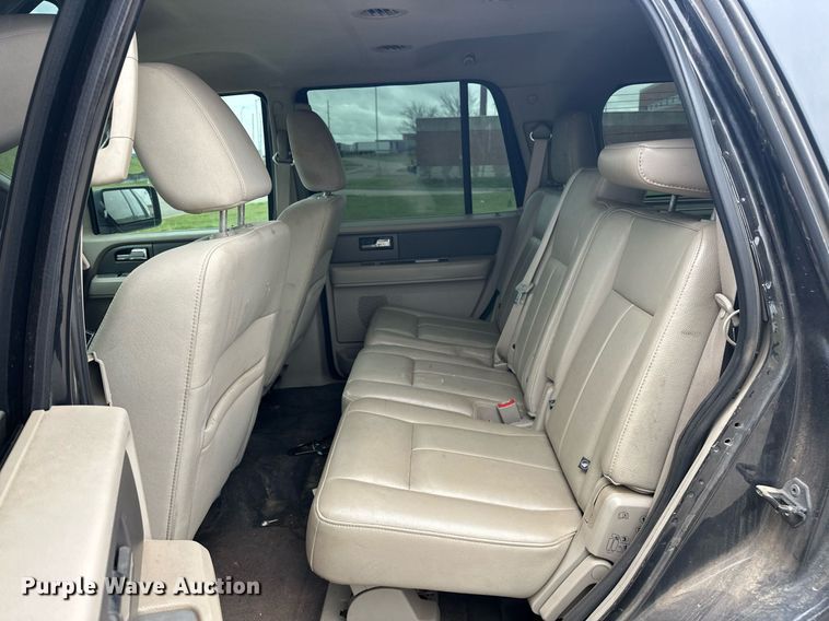 image for item EJ8536 2010 Ford Expedition XLT SUV