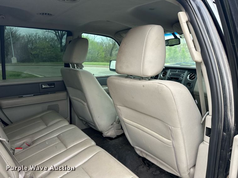image for item EJ8536 2010 Ford Expedition XLT SUV