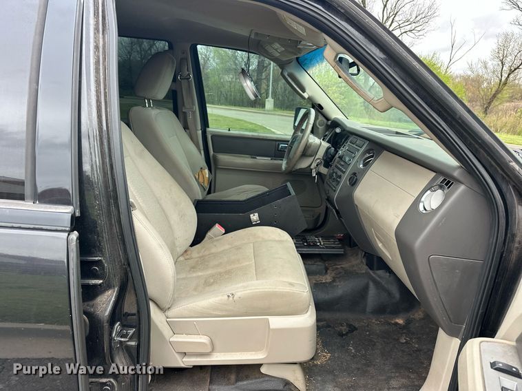 image for item EJ8536 2010 Ford Expedition XLT SUV