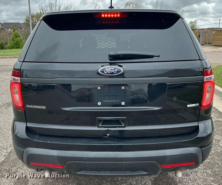 image for item EJ8538 2015 Ford Explorer Police Interceptor SUV