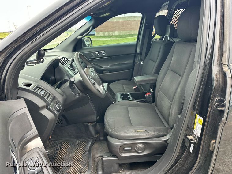image for item EJ8538 2015 Ford Explorer Police Interceptor SUV