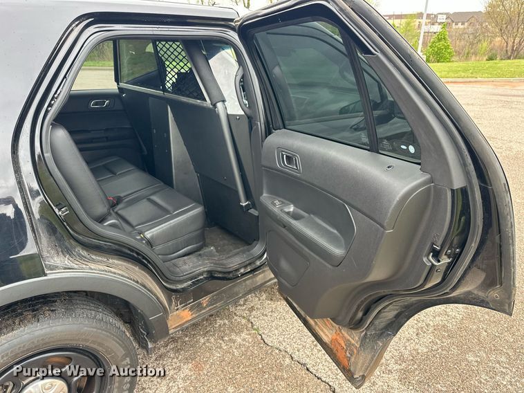 image for item EJ8538 2015 Ford Explorer Police Interceptor SUV