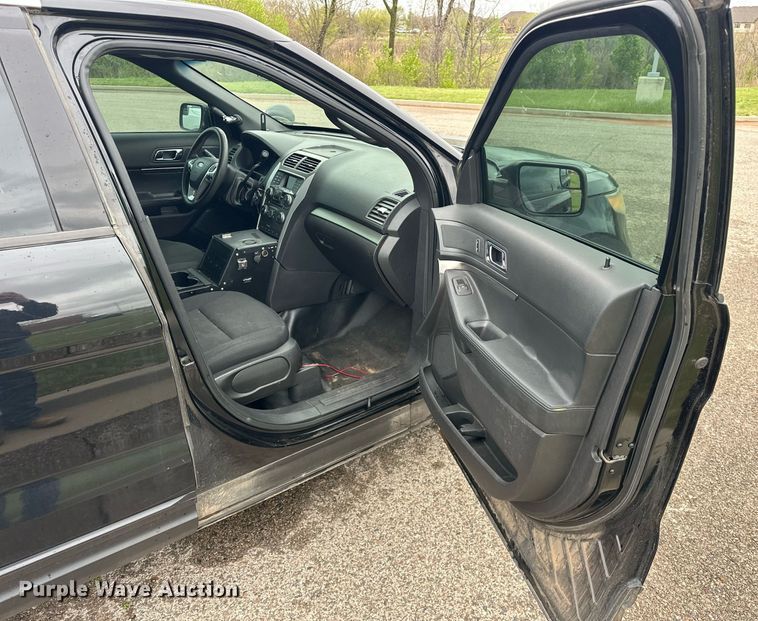 image for item EJ8538 2015 Ford Explorer Police Interceptor SUV