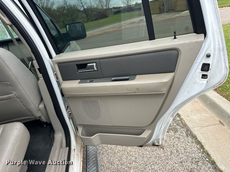 image for item EJ8541 2007 Ford Expedition XLT SUV