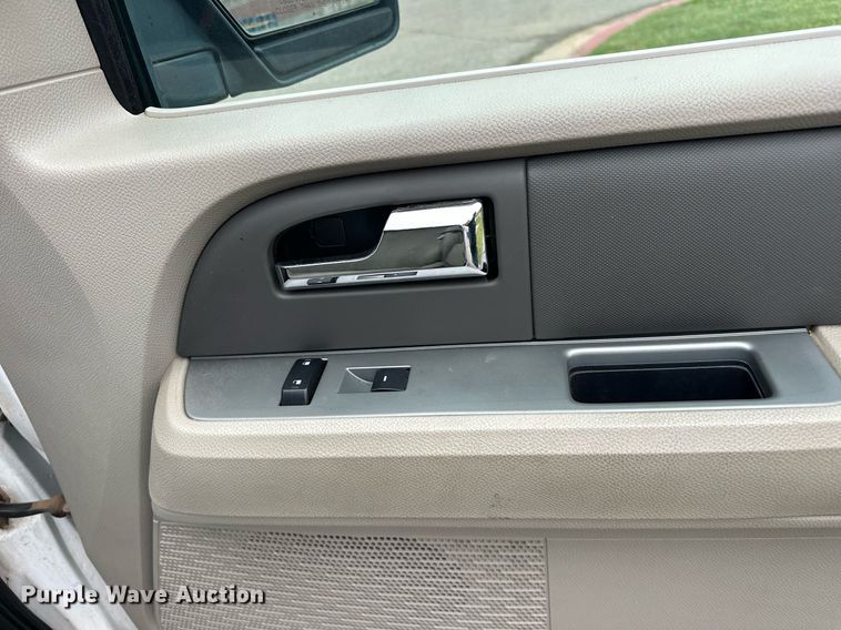 image for item EJ8541 2007 Ford Expedition XLT SUV
