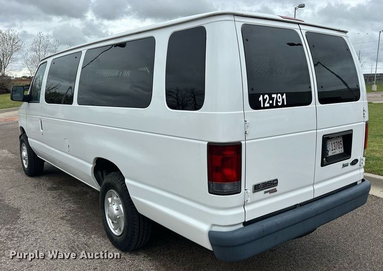 image for item EJ8543 2012 Ford E350 XL Super Duty van
