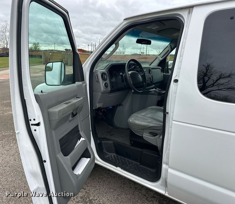image for item EJ8543 2012 Ford E350 XL Super Duty van