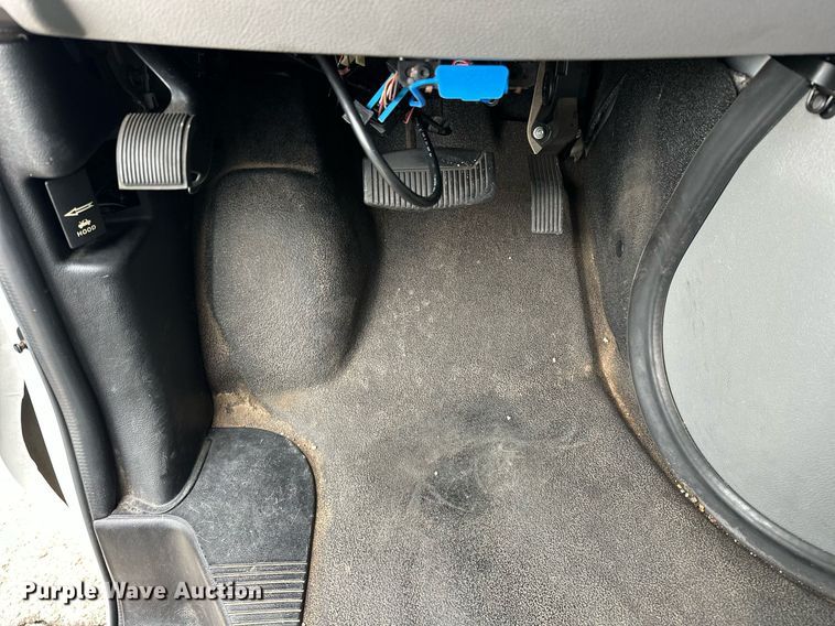 image for item EJ8543 2012 Ford E350 XL Super Duty van