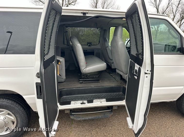 image for item EJ8543 2012 Ford E350 XL Super Duty van