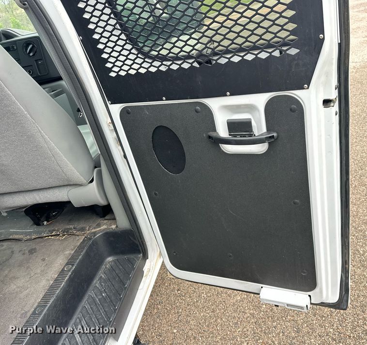 image for item EJ8543 2012 Ford E350 XL Super Duty van