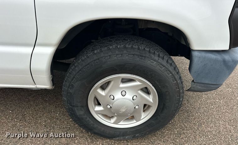 image for item EJ8543 2012 Ford E350 XL Super Duty van