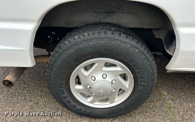 image for item EJ8543 2012 Ford E350 XL Super Duty van